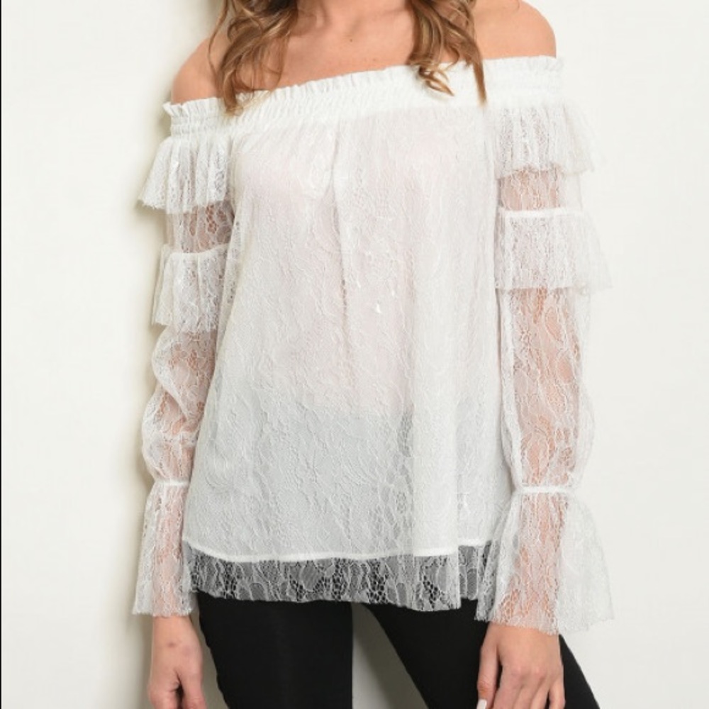 Super cute white lace top / blouse
